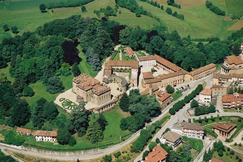 Marchesi Alfieri - Cantine E Ospitalita San Martino Alfieri Buitenkant foto